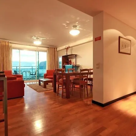 Apartment Geraeumige Ferienwohnung Mit Balkon, In Sehr Guter Lage Mit Herrlichem Blick Auf Das Meer Und Die Berge *